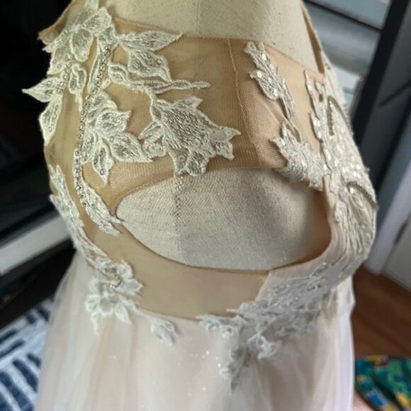 DB Studio David's Bridal Girl's Ivory Satin Tulle Flower Formal Dress Gown Sz 12 - Picture 9 of 16